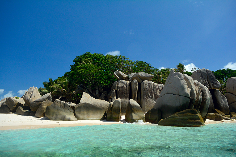 DD100085 Seychelles - Granite Rocks: Stampa Digitale Su Supporto TntPatina Mt.4x2,67h.